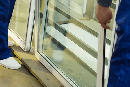 Commercial Glass Repair Technician in Richmond West, FL